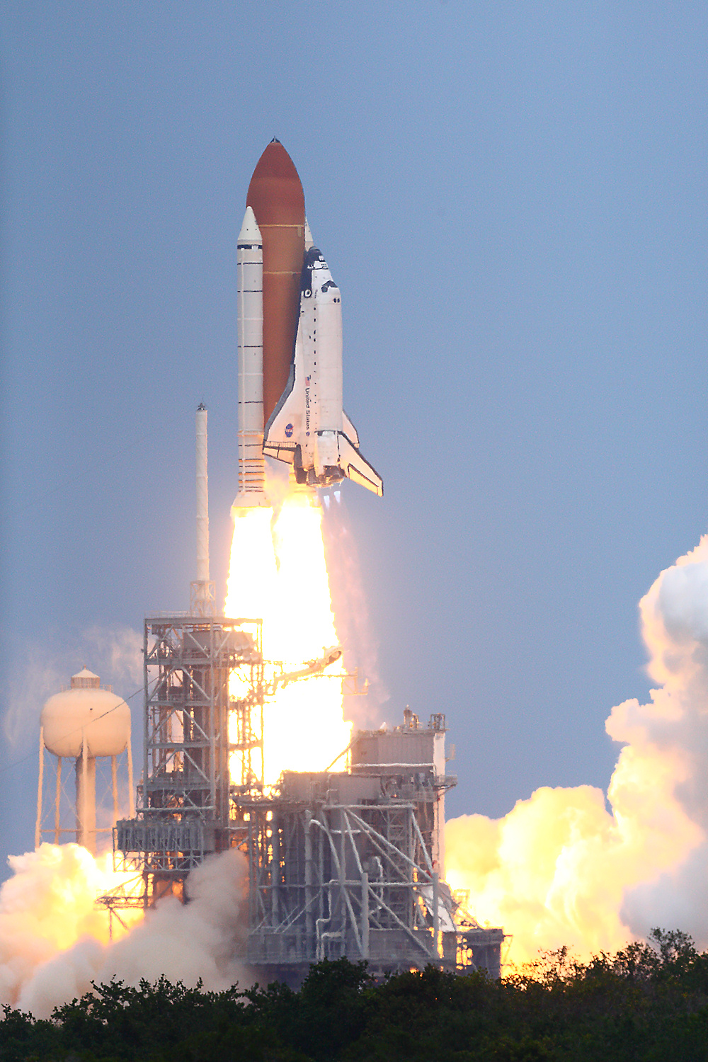 atlantis_launch_0.jpg